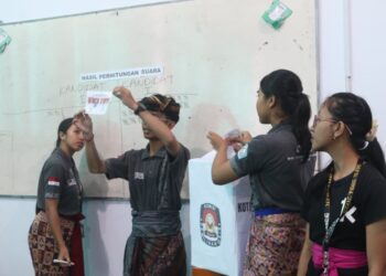 Pesta Demokrasi di SMK Kesehatan Bali Medika: Adelia dan Alissa Siap Pimpin OSIS Kesbam
