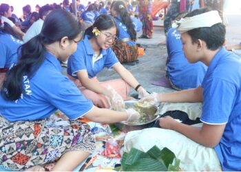 Merajut Kebersamaan dalam Lomba Lawar dan Gebogan — Cerita Hari Saraswati di SMK Kesehatan Bali Medika Denpasar