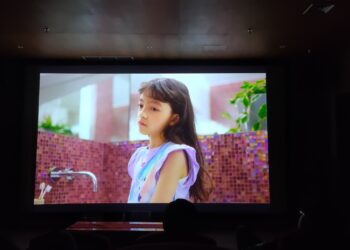 Film “Caught In 4K”: Ketika Panggung Digital Menjadi Perangkap