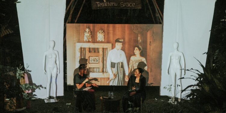 “From Sketch To Soul”: Pameran Perdana Indira Laksmi di Tegal Temu Space