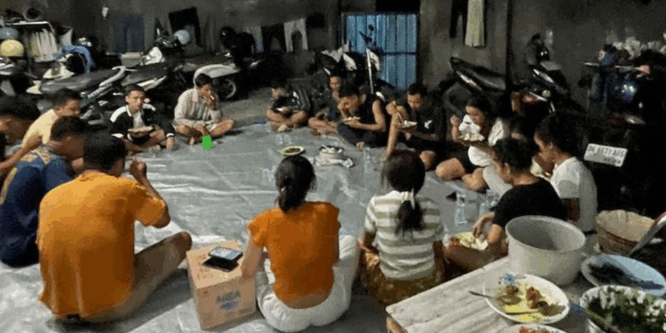 Kerja, Kuliah, Organisasi, Begitulah Cara Mahasiswa NTT Berjuang Menjemput Mimpi di Pulau Dewata