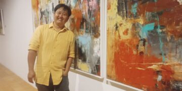 28 Karya dalam “Garis, Warna dan Ruang”: Pameran Solo Perdana Tien Hong di Santrian Art Gallery