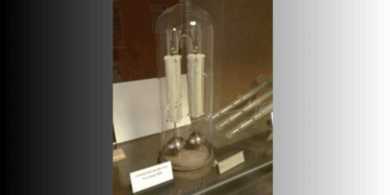 Robert Walker dan Lonceng yang Tak Pernah Padam