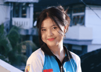 Ayu Candri Pratiwi, Bintang Baca Puisi dari SMAN 1 Kubu — Juara di Festival Nasional Seni Pelajar Jembrana