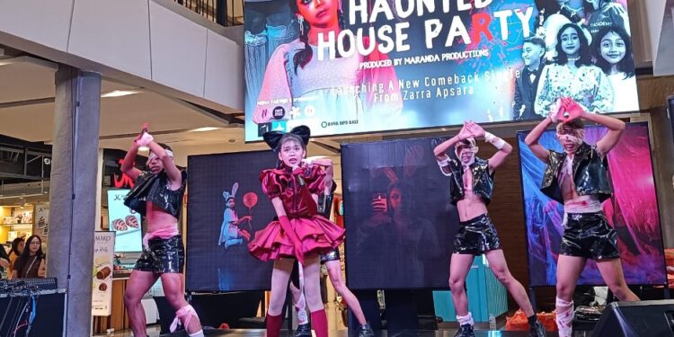 Zarra Apsara Keluar dari Zona Nyaman Lewat “Haunted House Party”