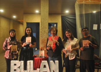 Rasa, Luka, dan Cahaya dalam “Jamuan Malam”  karya Eirenne Pridari Sinsya Dewi