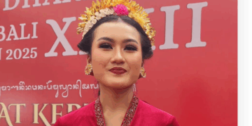 Ni Luh Putu Linda Jessica Maharani dari Badung: Dulu Tak Suka Tampil, Kini Juara Dharmawacana