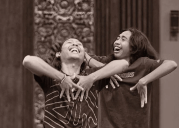 Belajar dari Panggung Sendiri: Catatan Seorang Pengkarya Muda di Bali