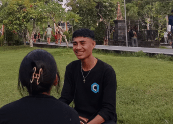 Vinsensius Domi Pondeng, Dulu Anak Pemalu Kini Menjadi Pemimpin Muda Inspiratif