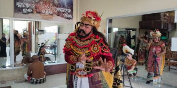 Jro Mangku Sudanta, Barong Keris Dance, dan Nyala Taksu di Desa Guwang