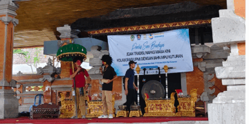 Dua Kampus, Satu Irama: Pementasan Seni yang Menggetarkan Sasana Budaya Singaraja