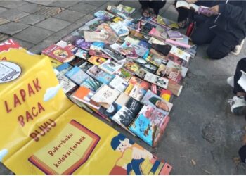 Buku-Buku Populer yang Jadi Favorit Banyak Pembaca di CFD Kota Padang, Mana Pilihanmu?