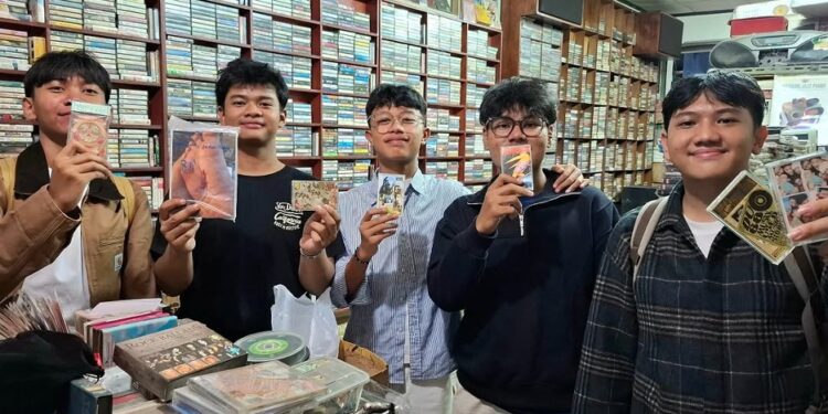 Saat Semua Semakin Cepat, Rilisan Fisik Kembali Jadi Pilihan?