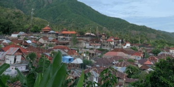 Umanis Galungan, Jalan-jalan ke Butiyang di Puncaknya Desa Les