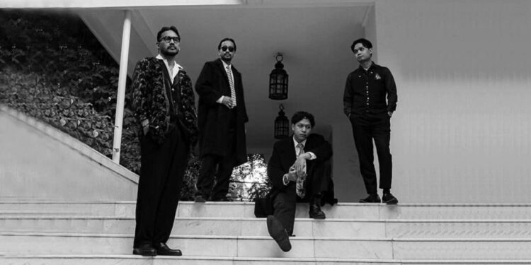 “Tarot”: Ketika Cinta, Ramalan, dan Logika Bertemu di Meja Takdir