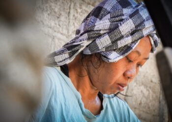 Singgah Sejenak di Desa Julah: Belajar dari Ketut Resiani dan Komang Artayasa  