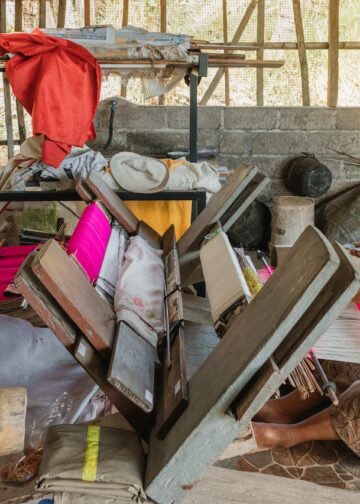 Cerita Luh Sukastri dan Wayan Bintaning Tentang Hidup-Mati Tenun Songket Jinengdalem, Buleleng