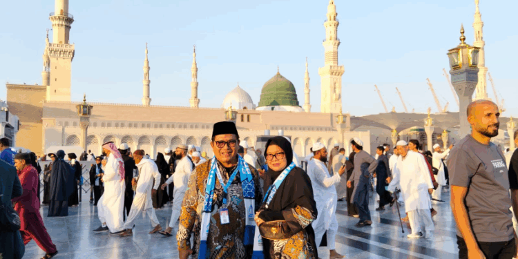 Jejak Spiritual Melintasi Langit dan Padang Pasir: Catatan Umrah [1]