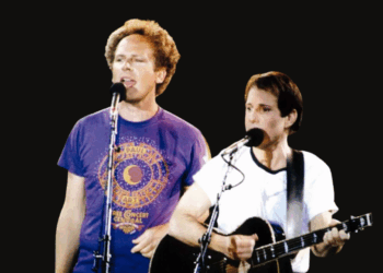 ‘Bright Eyes’: Antara Matahari Senja dan Datangnya Kematian