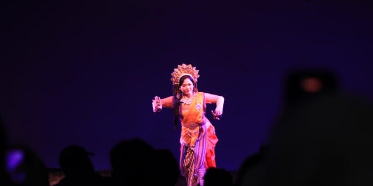 Kampoeng Baca Pelangi Hidupkan Kembali Legenda Sasak Lewat Drama “Putri Cilinaya”