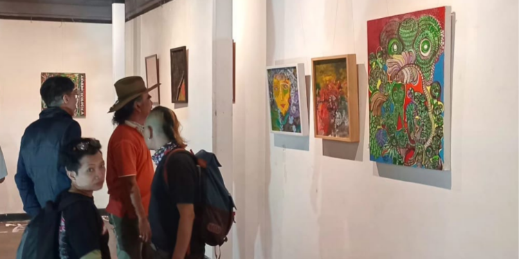 Pameran ‘BUMI’ di Surabaya: Ajak Publik Menyentuh Ulang Hubungan Manusia dan Tanah