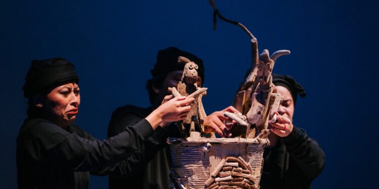 Begol dan Rahasianya: Ketika Limbah Kayu Pantai Punya Cerita Rahasia