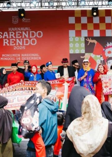 Karnaval Sarendo-Rendo 2025: Lenong Denes dan Kota yang Mengingat Dirinya