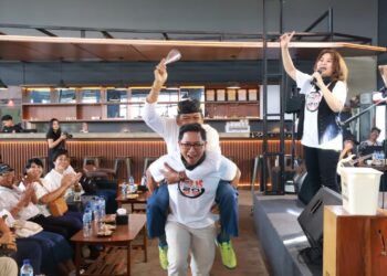 The Silver Chapter: Hangatnya Reuni Alumni Tahun 2000 Foursma Singaraja