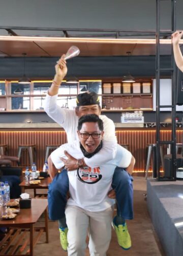 The Silver Chapter: Hangatnya Reuni Alumni Tahun 2000 Foursma Singaraja