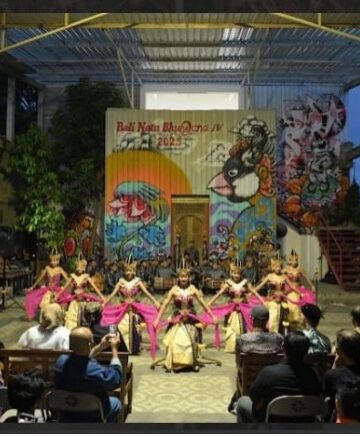 Tari Kirana Rasmi pada Pameran Seni Rupa dan Desain Nasional Waskita Rupa di Sangkring Art Space Yogyakarta: Warma Bhuwana Wangsa