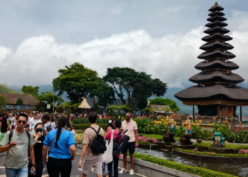 Merenungi Ulun Danu: Catatan dari Danau Beratan
