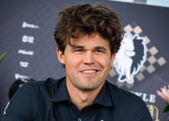 Bagaimana Magnus Carlsen Menjuarai FIDE World Rapid Championship 2025