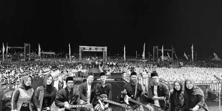 Rock Tapi Tahu Diri: Kebingungan Menikmati Gambus Hasyimi