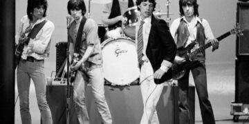 Feminisme, Poskolonialisme, dan Sunyi dalam ’Indian Girl’