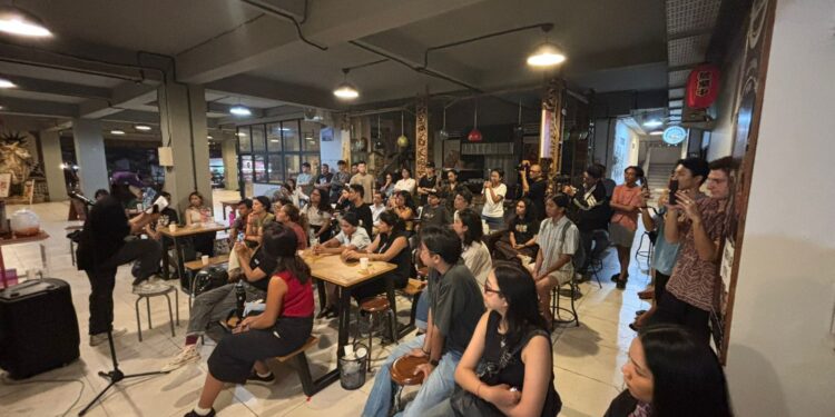 Nuit de la Poésie: Ketika Puisi Masih Bernapas di Tengah Deru Zaman