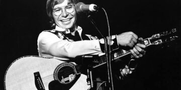 ‘Leaving on a Jet Plane’: Bisikan Nostalgia dan Takdir