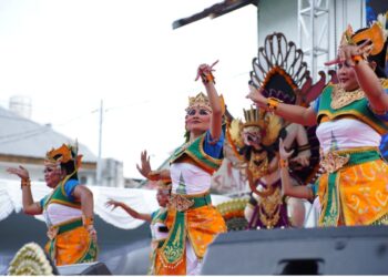Dhanwantari: Ketika Nilai dan Identitas SMK Kesehatan Bali Medika Denpasar Menjelma Tari Kebesaran di Usia Tujuh Belas
