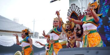 Dhanwantari: Ketika Nilai dan Identitas SMK Kesehatan Bali Medika Denpasar Menjelma Tari Kebesaran di Usia Tujuh Belas