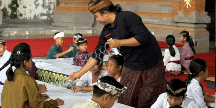 ‘Malajah Sambil Mapalianan’ di Bulan Bahasa Bali 2026: Anak-anak Ceria Belajar dan Bermain