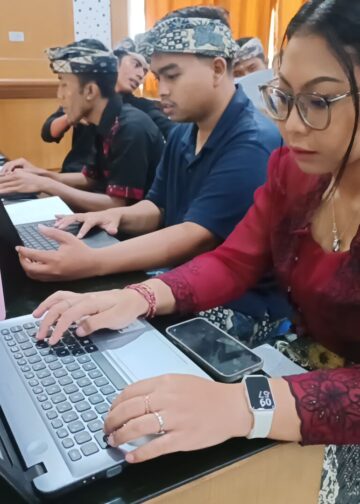 Mahasiswa Prodi Sastra Bali Unud Membuat Kamus Digital, Aplikasikan Pembelajaran di Festival Kamus Digital