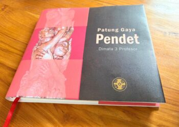 Buku ‘Gaya Patung Pendet di Mata Tiga Profesor’ Diluncurkan pada Perayaan HUT ke-23 Museum Pendet