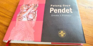 Buku ‘Gaya Patung Pendet di Mata Tiga Profesor’ Diluncurkan pada Perayaan HUT ke-23 Museum Pendet