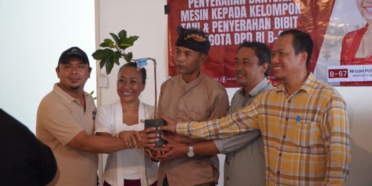 Ni Luh Djelantik dan Ribuan Bibit Pohon: Dari Rumah Aspirasi ke Hutan Desa