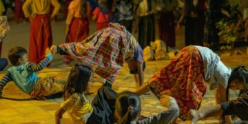 Ke Rumah Nan Tumpah #10 : Pameran Silotigo ‘Rukun Paksa/Berakit-rakit ke Hulu Tinggal di Genangan’ dan  Gelar Karya Kelana Akhir Pekan