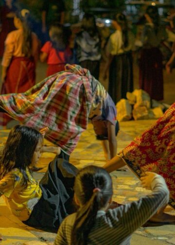 Ke Rumah Nan Tumpah #10 : Pameran Silotigo ‘Rukun Paksa/Berakit-rakit ke Hulu Tinggal di Genangan’ dan  Gelar Karya Kelana Akhir Pekan