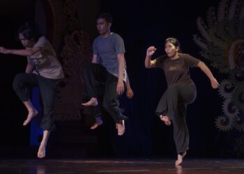 Teater Bali Modern ‘Jaratkaru’ dari Kawiya: Sekilas Tentang ‘Urban Stress’ dan Kehilangan Waktu Memikirkan Pernikahan