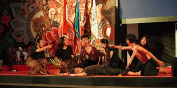 Siapa Kita dalam Lakon “Aduh” karya Putu Wijaya? —Catatan Pentas Teater Komunitas Mahima di Undiksha Singaraja