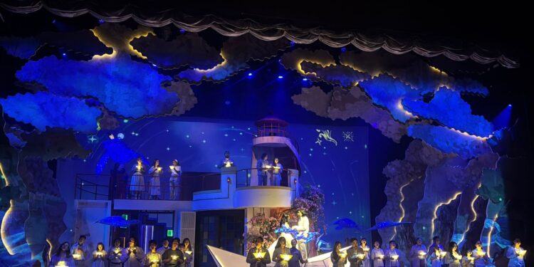 Musikal ‘Perahu Kertas’ Dee Lestari: Pertunjukan Bagi Mereka yang Rindu Pada Diri Sendiri