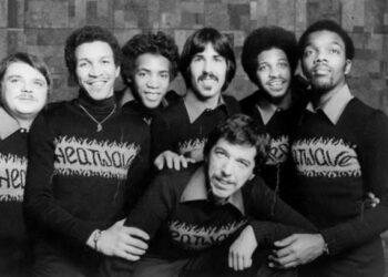 ‘All I Am’: Balada yang Lahir dari Kursi Roda