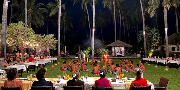 Seni sebagai Metode Rekonsiliasi Warga Desa Tembok